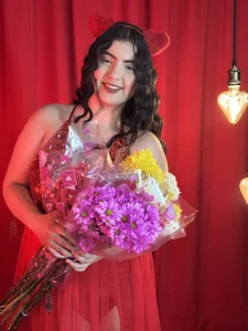 AnithaaYork Be my Valentine 💖 Pic 4