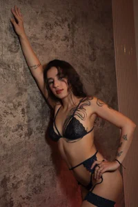 RobinAndAce_ Public Pic 2
