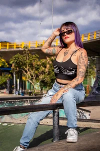 ChloeAllennn 🖤😈✌ Pic 5