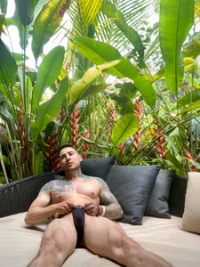 ChrisMiller69: enjoy my body ( фото)