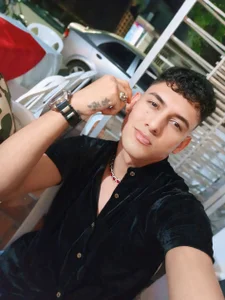 hotguyvictor With my friend kevin Foto