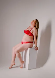 Naty_Mature_ Public Pic 4