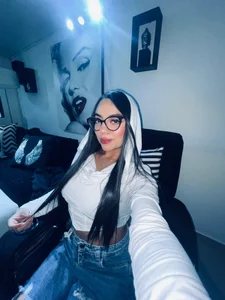 AlannaNic Public Bilde 7