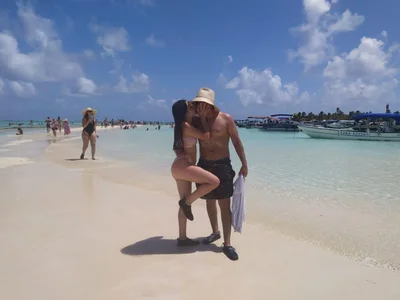 Alissa_and_alann Public Pic