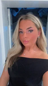 SexyWillowUk kullanıcısının Public albümü -  3 fotoğraf