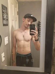 Cuntryhustler98 Public Pic 4