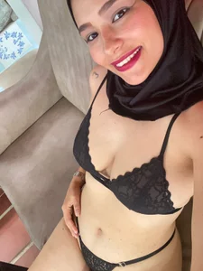 ShanaJamil Do you want to be with me for a moment 😈 Foto 2