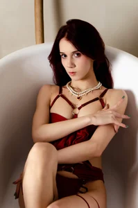 Dearly_Emily: "Dangerously Close" ( 5 фото)