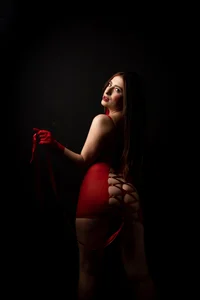 karly_rioss RED TEMPTATION 🍒 Pic 2