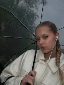 ZaidaSchwarten Wetty day 💦 사진 4