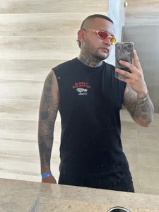 pleasure_room1 Public Pic 5