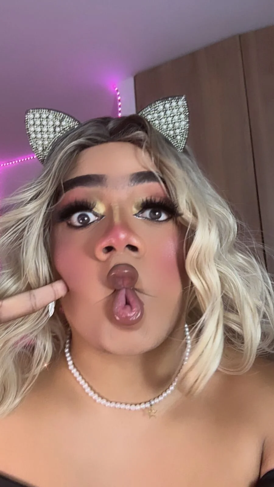 Amber_bigdick22 熱門圖片 4258