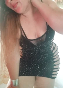 SluttyMilf79 In my black sexy dress. Do you like it? 🔥🍑 Pic