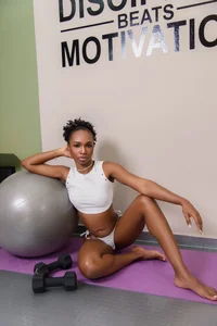 Agatha-AdamsのTRAINING DESIRE ❤️‍🔥🥵の 6枚の写真