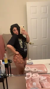 Mariyyumyums Sneaky peaky of my cheekys Pic 2