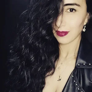 christine-x Public Pic 5