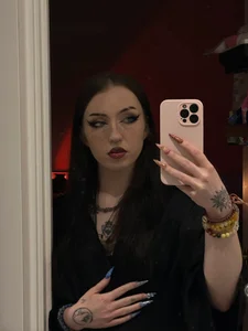 ItsIvyQuinn Public slika 4