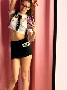 alexxisrae Sexxy Flight Attendant Foto 4