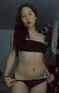 emmillyy20's XXX Nude Photo 2