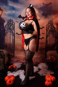 chloe_leroy_ “Bewitched by your desires 🔮💦”👻 Pic 5