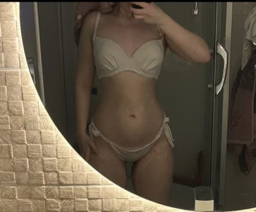 VixenVeil Look Closer 👀 Pic 3