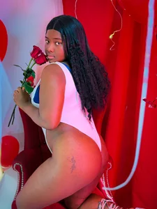 DanielaGil7 Valentine's Day 💕  8টি ছবি