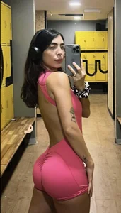 NINA_ROSEE397 Public Bilde