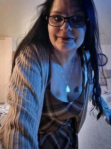 GeeKnee Public Pic 6