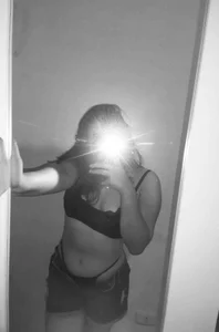 Lia_moon03 Public Pic