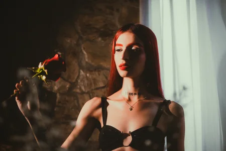 april_jones05 SAN VALENTINS🌹 Pic 5