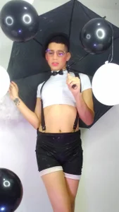 Globos/ Balloons de Ariel_Femboy_  2 Imagens