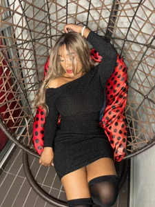 Alex od alessia_anderson  2 snímek