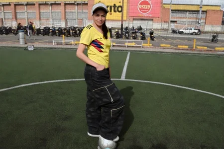 Liz_Grettel WORLD SOCCER MODE slika 2