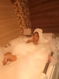 Helena-Fits kullanıcısının Jacuzzi albümü -  fotoğraf