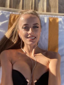 NerriIcexsx's XXX Nude Photo 1