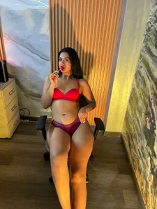 RoseeLuna Public зображення 4