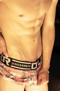 Andreew_Style body and penetrating gaze Immagine 