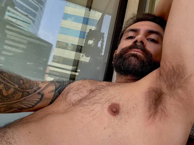LukasMackenna Public รูป 