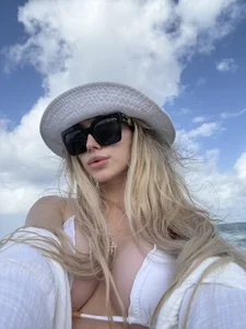 KylieJoyce My fav vacantion @puntacana, enjoy it, a lot of crazy and beautiful photos🥰🤣 Pic 7