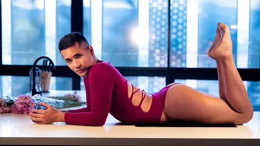 Sidney_Belle 🔥💄 "One sigh and you're mine." Foto 5