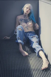 coyemoo smoking 🚬🍒🦶🏻 Immagine  4