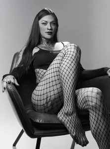 Niicol_Bossy sexy milf Bilde 3