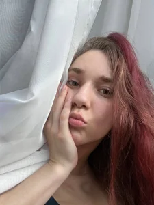 PetraHambelton Neon Seduction 🌟 Pic 3