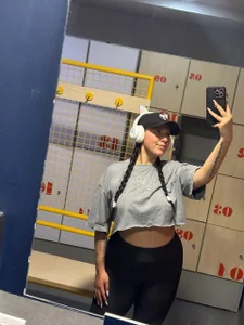 nataliasweet98 gym girl lol i try hahah Pic