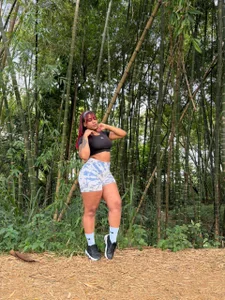 RILLEY_ALLEN: Outdoors 🌿🍂 ( 8 фото)