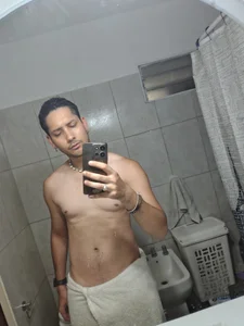 Abruptoinusual Public Foto 6