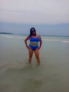 on the beach de alina_maturehot  Imagens