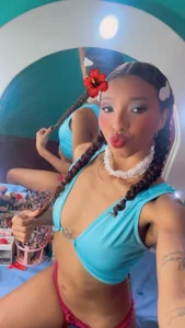 sensitive_brunetteの2025の 8枚の写真