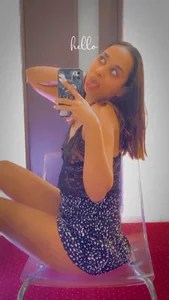 anna_taylor_ Public Immagine  5