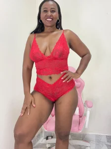 alexajhonson1012 Red girl 💖 Immagine  4